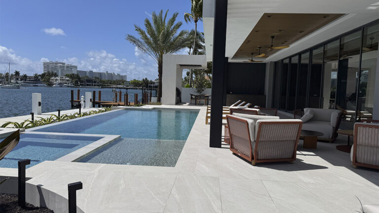 BANNER HOW TO CHOOSE THE PERFECT OUTDOOR PORCELAIN TILE ITALGRES